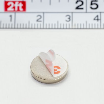 3382 neodymovy magnet se samolepkou 3m pr 12x2 mm tloustka samolepky 0 06 mm