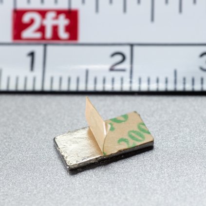 Neodymový magnet se samolepkou 3M, 10x5x1 mm, tlousťka samolepky 0,06 mm (Počet kusů 1 ks)