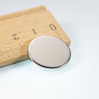 Neodymový magnet válec pr.20x2,5 N 80 °C, VMM5-N38 (Počet kusů 1 ks)