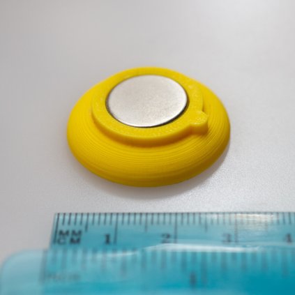 4918 velmi silny magnet v plastovem pouzdre bez potisku zluty