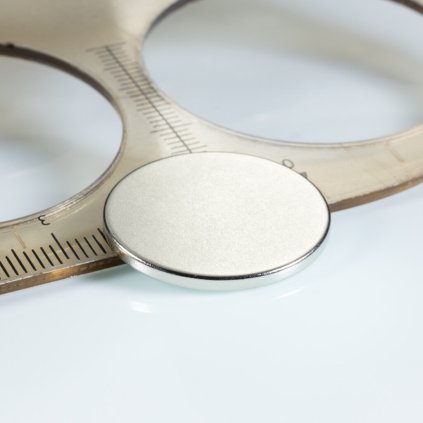 Neodymový magnet válec pr.25x2 N 80 °C, VMM4-N35 (Počet kusů 1 ks)