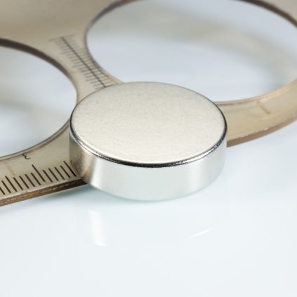 Neodymový magnet válec pr.25x7 N 80 °C, VMM7-N42 (Počet kusů 1 ks)