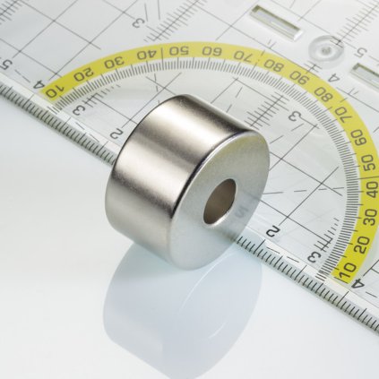 Neodymový magnet mezikruží pr.29x pr.9,2x16 N 120 °C, VMM4H-N35H (Počet kusů 1 ks)