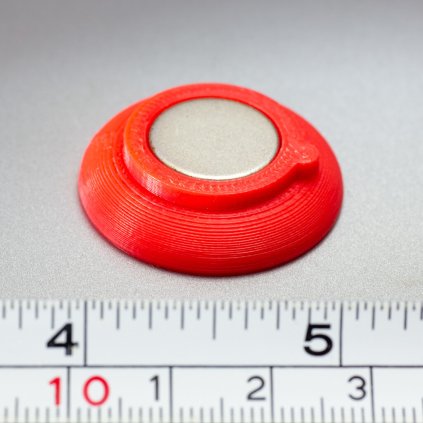 6289 velmi silny magnet v plastovem pouzdre bez potisku cerveny