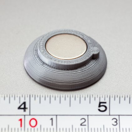 6301 velmi silny magnet v plastovem pouzdre bez potisku stribrny