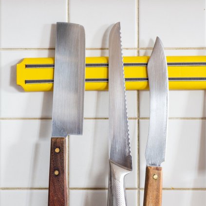 6316 magneticka lista na noze a kuchynske nacini delka 38 cm zluta