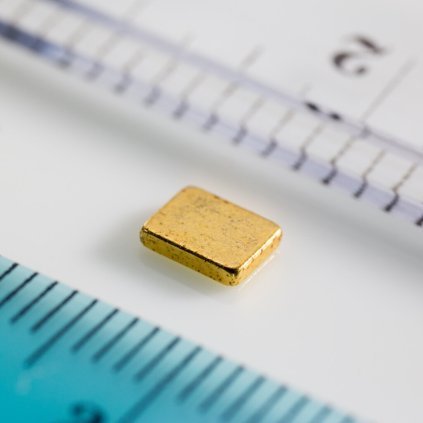 745 neodymovy magnet kvadr 5x4x1 au 80 c vmm10 n50