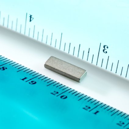 841 samariovy magnet kvadr 12x4x1 6