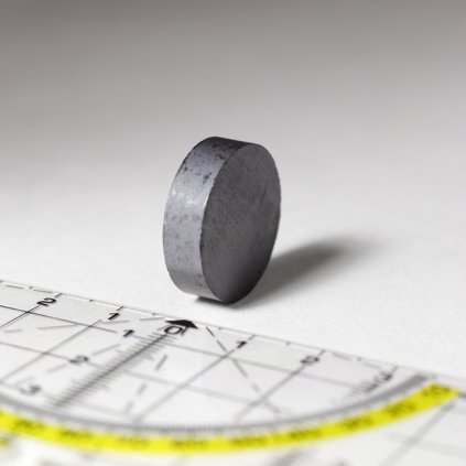 883 feritovy magnet valec pr 22x6