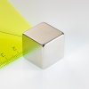 Neodymový magnet kvádr 20x20x20 N 80 °C, VMM4-N35 (Počet kusů 1 ks)