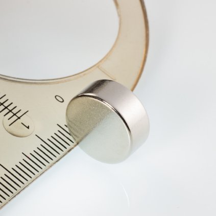 Neodymový magnet válec pr.14x6 N 80 °C, VMM7-N42 (Počet kusů 1 ks)