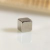Neodymový magnet kvádr 2x2x2 N 80° C, VMM7-N42 (Počet kusů 1 ks)