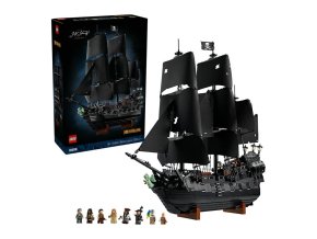 LEGO® ICONS 10365 Pirátská loď kapitána Jacka Sparrowa  + volná rodinná vstupenka do Muzea LEGA Tábor v hodnotě 590 Kč