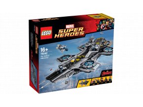 LEGO® Super Heroes 76042 The SHIELD Helicarrier  + volná rodinná vstupenka do Muzea LEGA Tábor v hodnotě 490 Kč