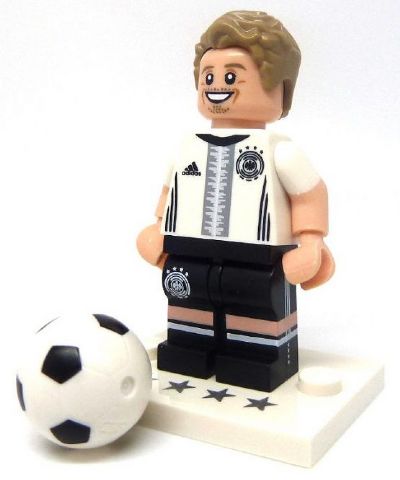 LEGO® minifigurky 71014 DFB série - 16. Max Kruse