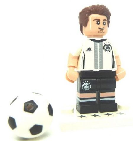 LEGO® minifigurky 71014 DFB série - 15. Mario Götze