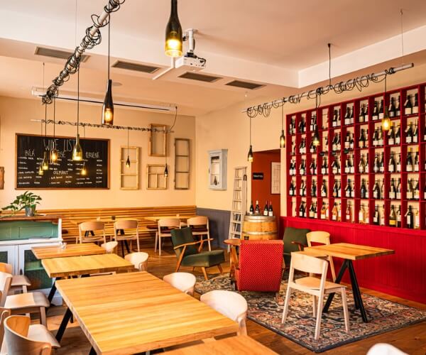 Na břehu Rhôny – vinný bar Letná