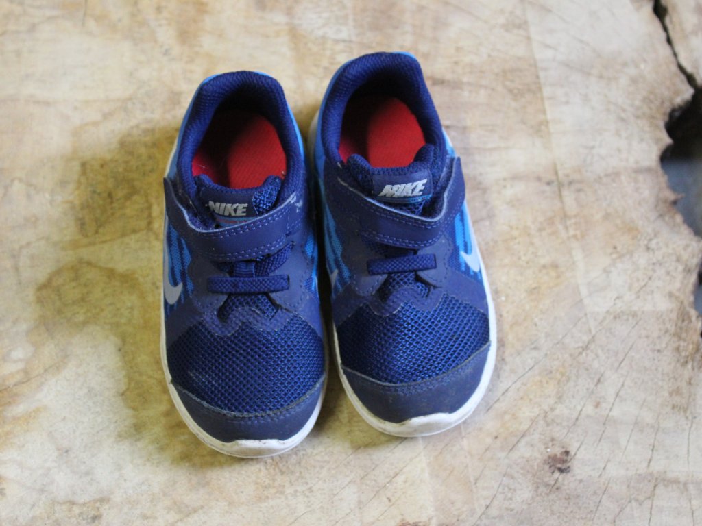 modré tenisky Nike 23,5