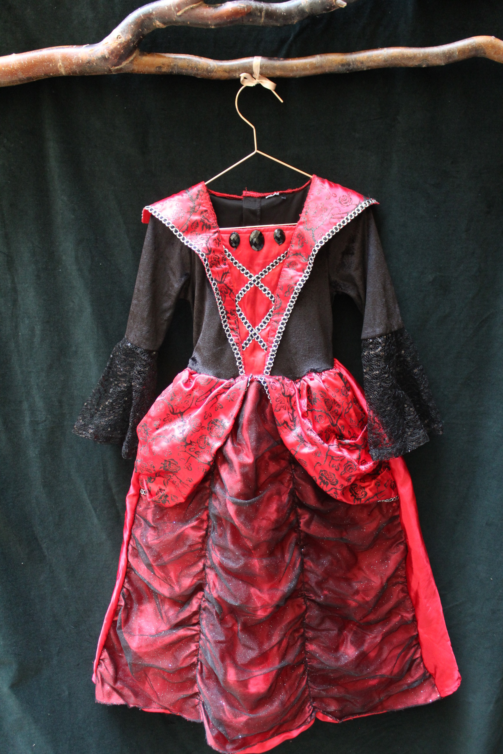 kostým červeno-černé ŠATY pro princeznu TU 4-6Y