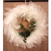 Bílé peří věnec