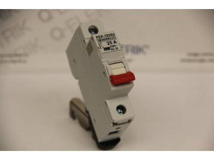 PEP 10V63 0-40A/1P Modulový vypínač (10 kA)