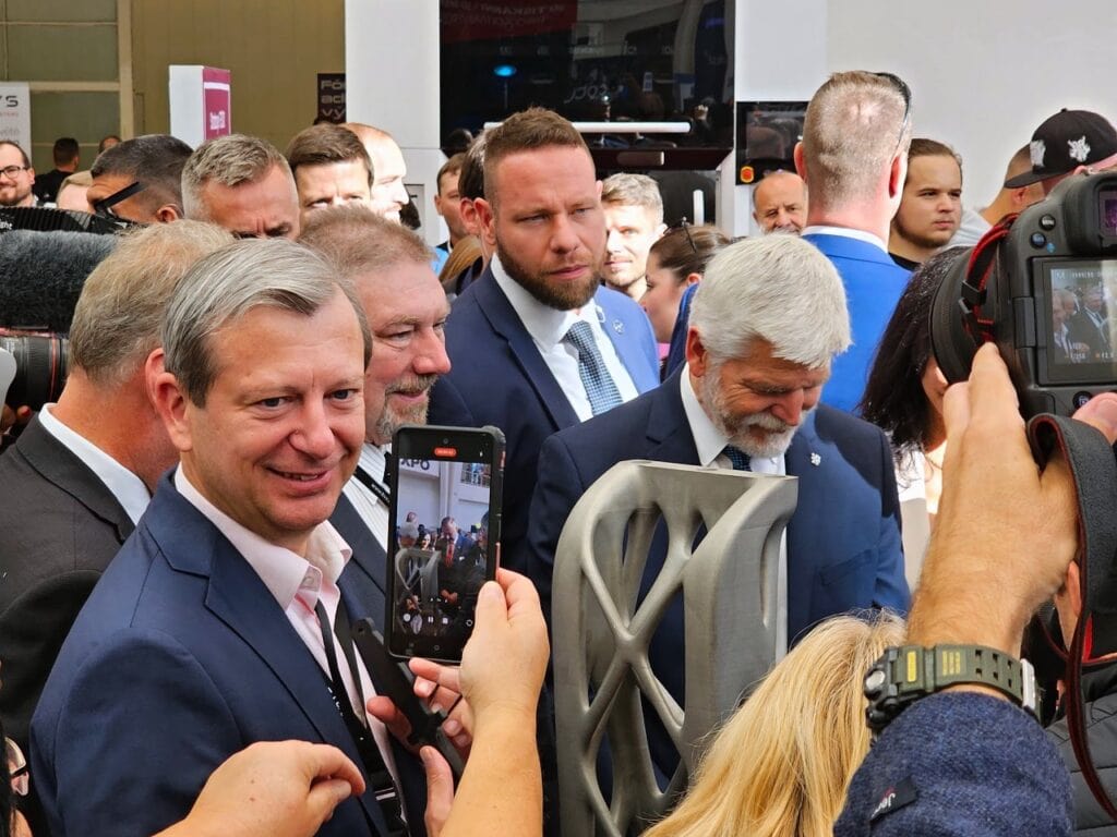 Armáda a obranný průmysl objevují možnosti pokročilého 3D tisku