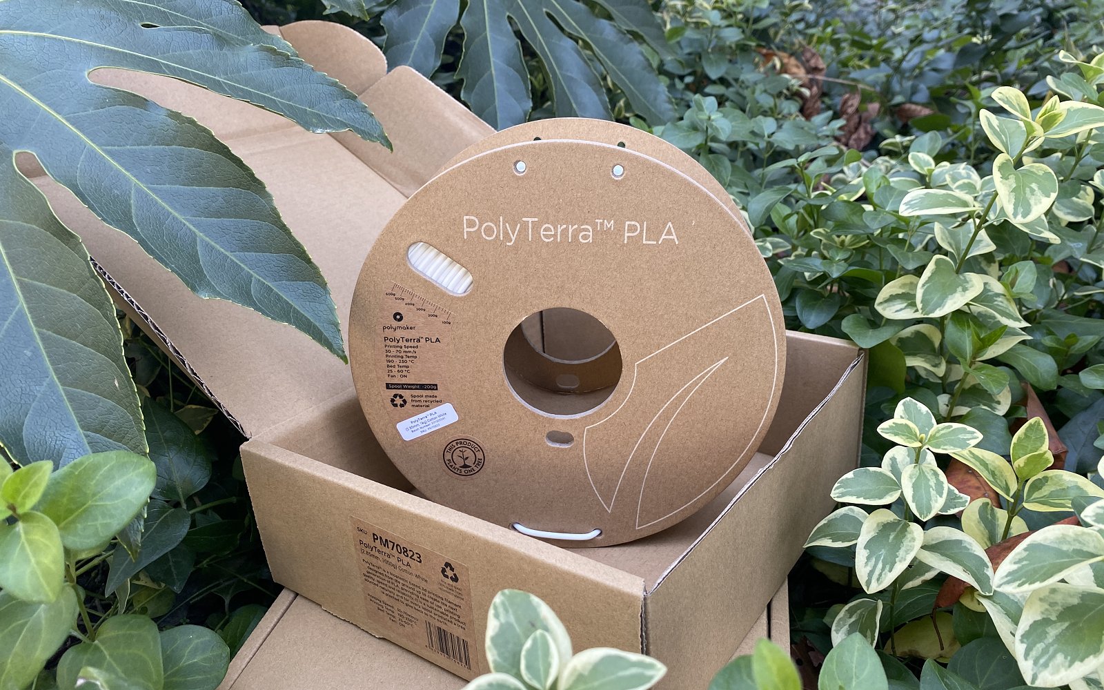Polymaker-PolyTerra-on-green-2