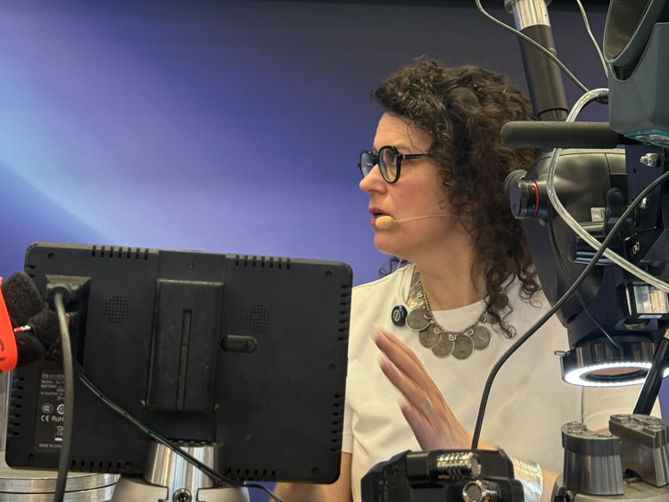 Veronika Tesaříková – živá prezentace gravírování na Inhorgenta