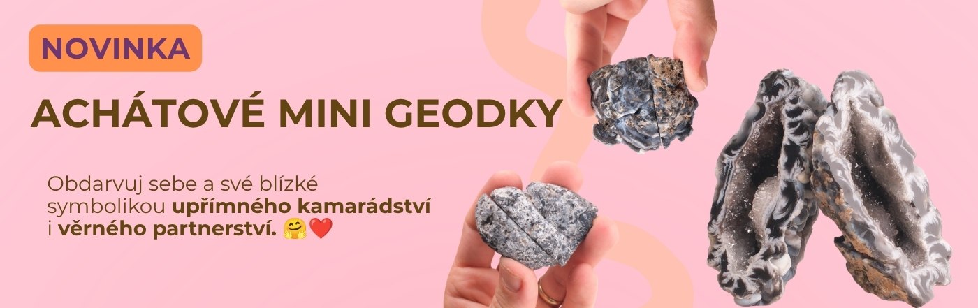 Achátové mini geodky jsou přírodní skvosty, které v sobě skrývají úchvatný svět třpytivých krystalů. Každá geodka je jedinečná – zvenku nenápadná, uvnitř plná krásy, stejně jako ta nejcennější přátelství a partnerství.  Achát je odedávna považován za káme