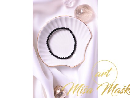 Onyx vybroušený náramek 4mm (silná ochrana, odvaha říkat ne)