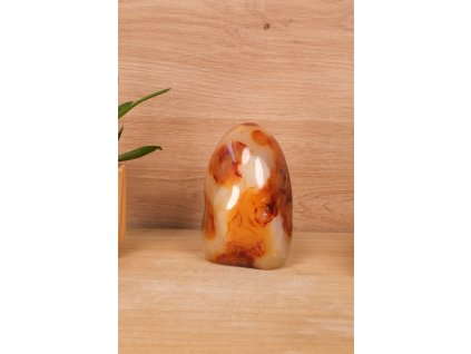 Vybroušený karneol Madagaskar (sebevědomí, hojnost, sexualita, odvaha, radost) č.1