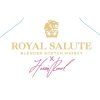 Ve vydání The Fashion Collection je Royal Salute nadšená, že se pustila do nového partnerství s vizionářskou módní návrhářkou Harris Reed. Představujeme novou odvážnou směs oslavující zázrak kreativity a svobody projevu v módě. Blend, který vytvořil Master Blender Sandy Hyslop a modní návrhářka Harris Reed. Exkluzivní design lahve od módní návrhářky Harris Reed kombinující královské symboly s motivy peří.