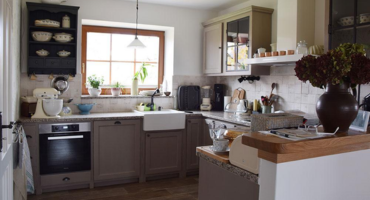 Jak na kuchyňské doplňky v anglickém stylu? Praktický checklist