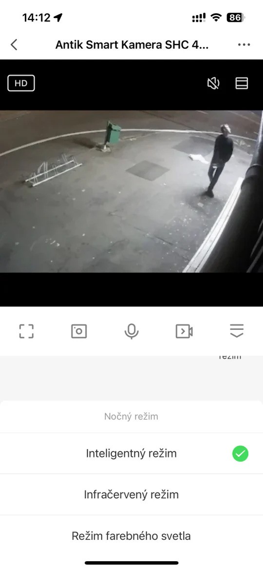 ezgif-2d3c3407ab3e74