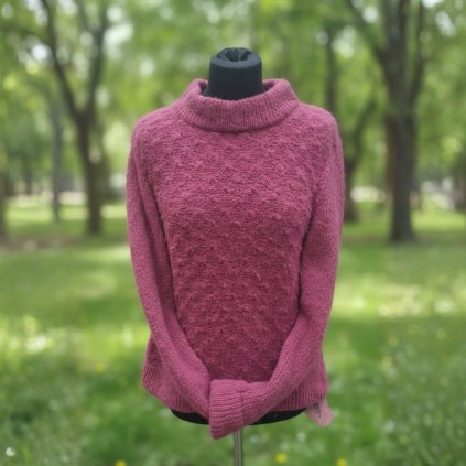 Jednobarevný svetr s plastickým vzorem