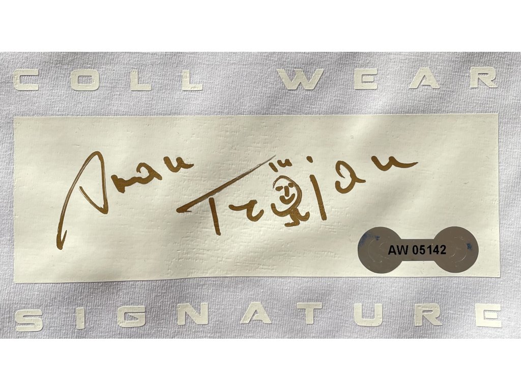 E16FAAB3 BD14 4E96 9BA7 888BF31D8935