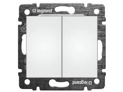 Valena dvojitý striedavý prepínač, biely, 770098 IP44