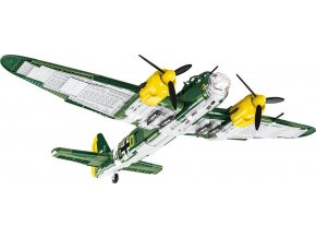 World War II Junkers Ju-88, 1:32, 1160 kostek, 1 figurka