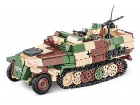 World War II Sd. Kfz. 251/9 STUMMEL, 1:35, 485 kostek, 1 figurka