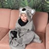 Koala - hřejivá deka s kapucí se zvířátkem a tlapkovými kapsami