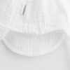 Dětská letní mušelínová čepička s kšiltem bílá