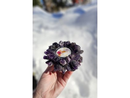 Krystalická aura-svícen ze surových ametystů