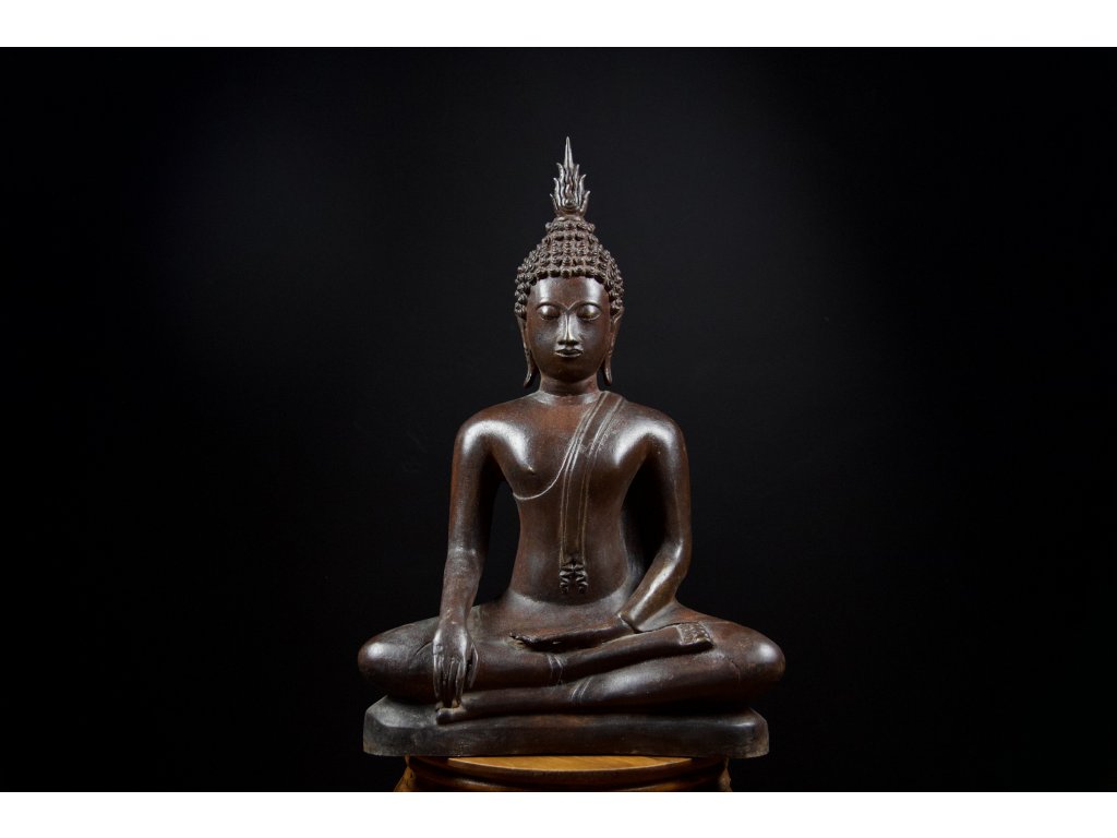 Buddha 棕色阴影下的照明, 19. století