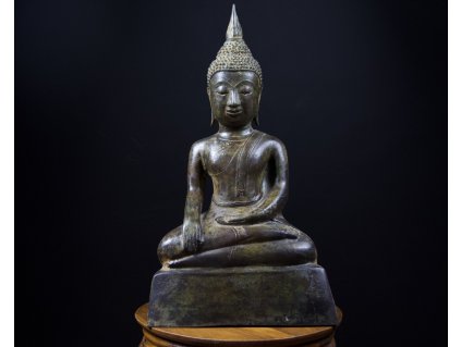 Buddha 安静地坐着, 19. století