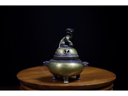 Kadidelnice 神秘的煙霧