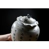 Dóza s víkem z porcelánu 中国古代铭文