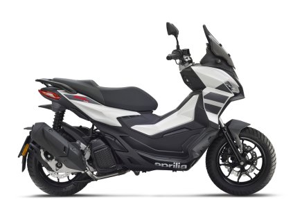 Aprilia SR GT Urban 125 Opalescent Light Lat dx 76700 1035x800 1