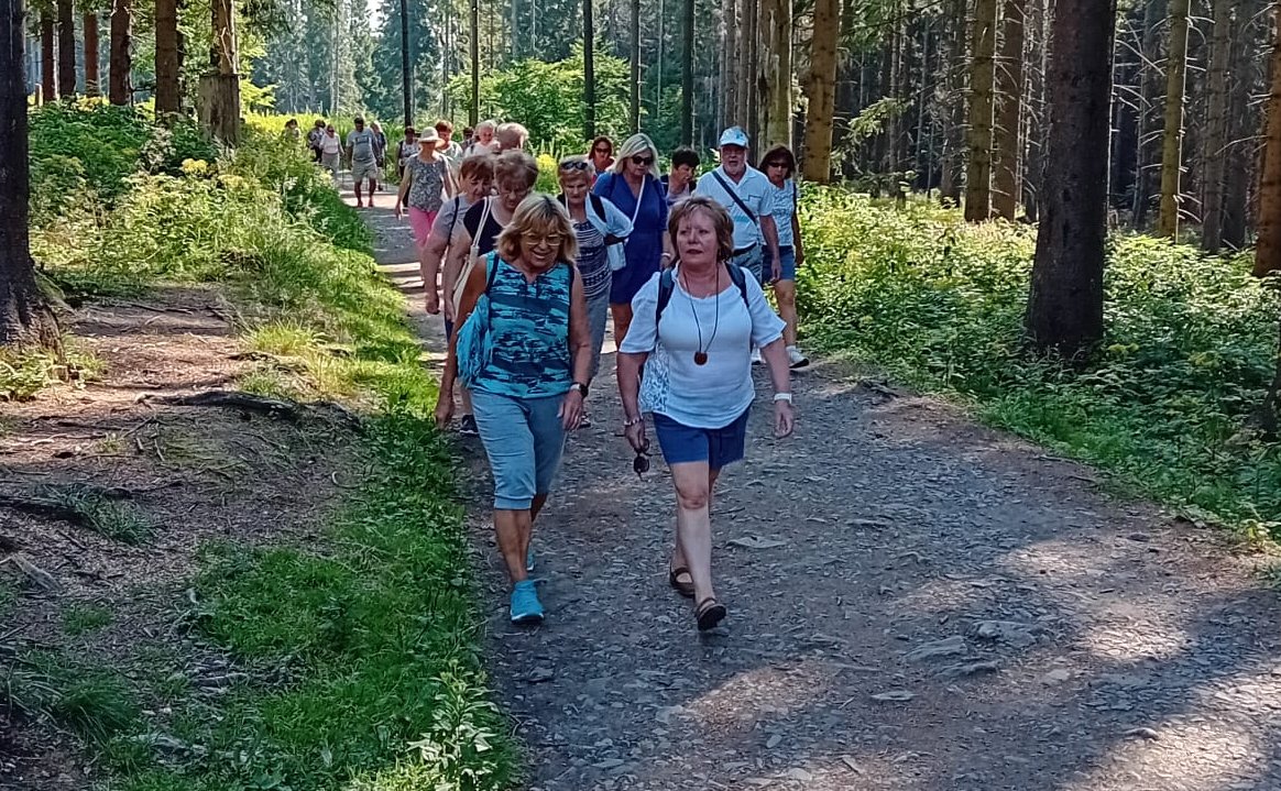 Pozdrav z výletu č. 35 – Mechová jezírka Rejvíz a zlatokopecká historie Jeseníků | 5. 8. 2026
