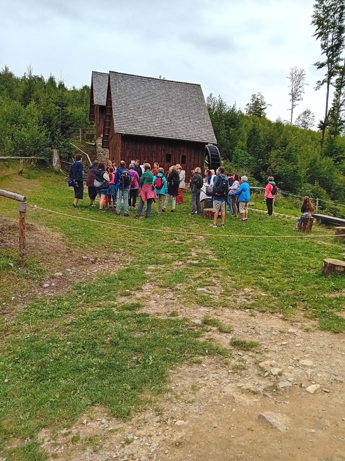 Pozdrav z výletu č. 44 – Mechová jezírka Rejvíz a zlatokopecká historie Jeseníků | 26. 8. 2026