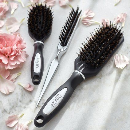 Brushes photo